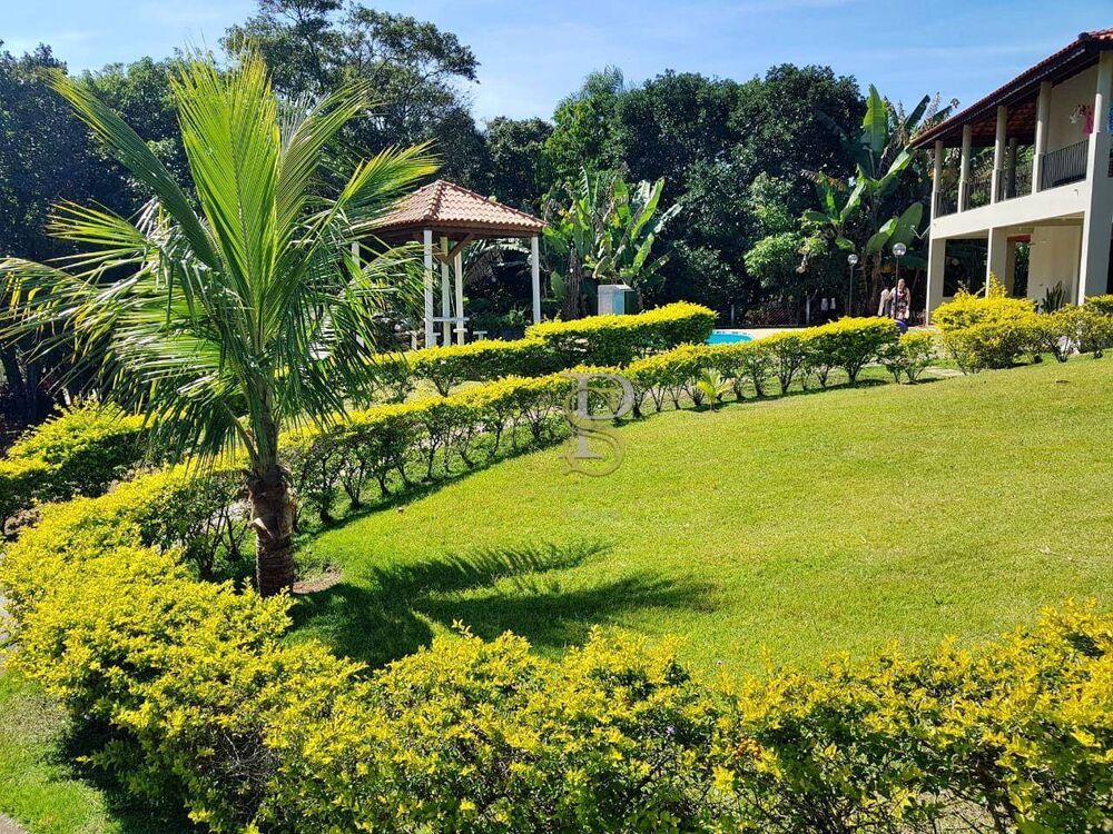 Chácara à venda com 4 quartos, 600m² - Foto 1