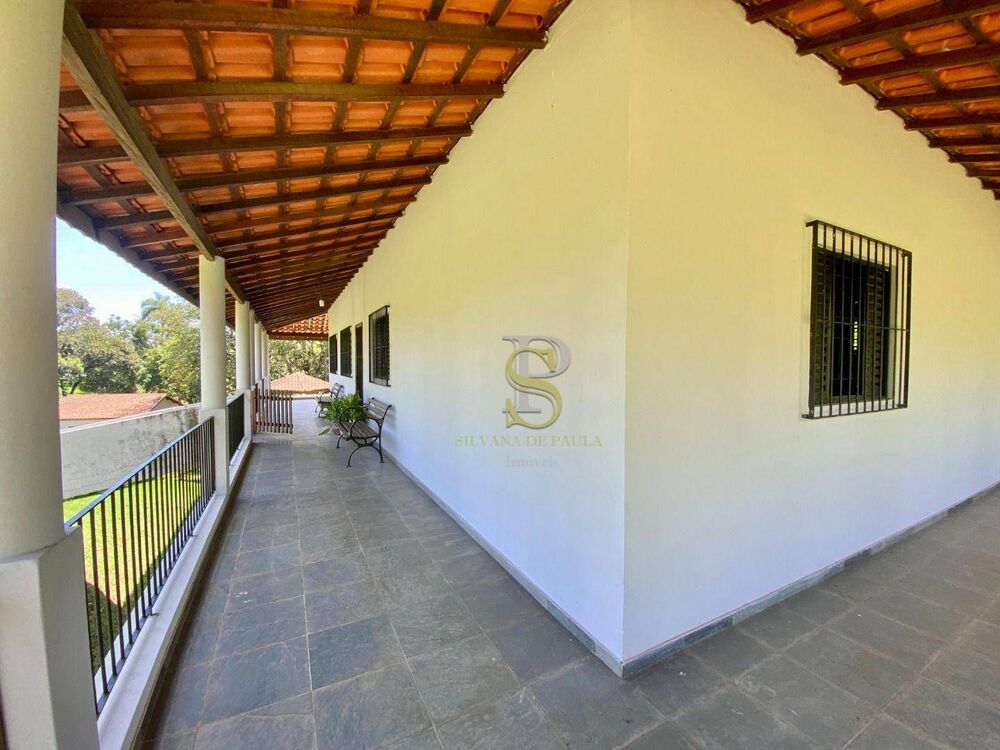 Chácara à venda com 4 quartos, 600m² - Foto 8