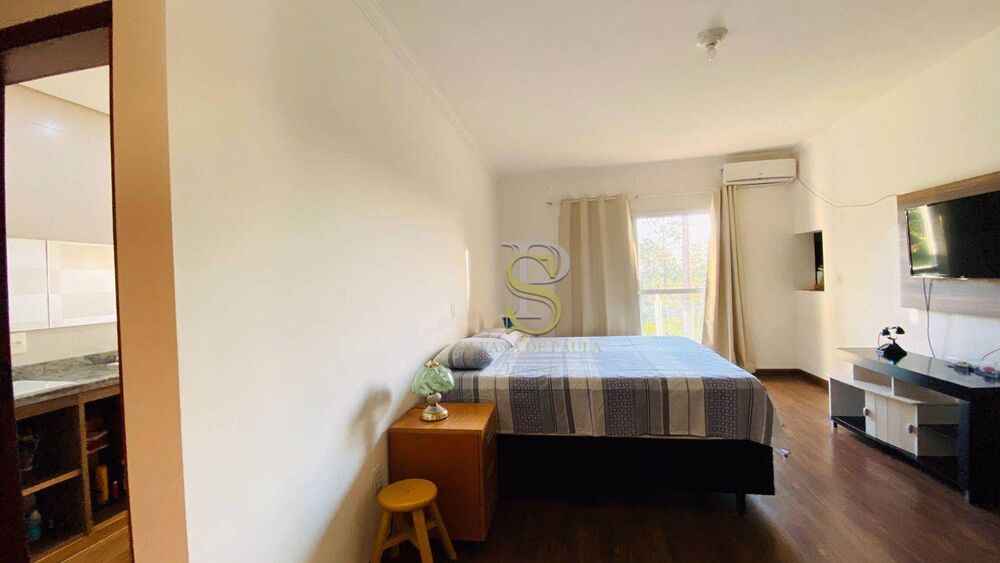 Casa de Condomínio à venda com 5 quartos, 350m² - Foto 3