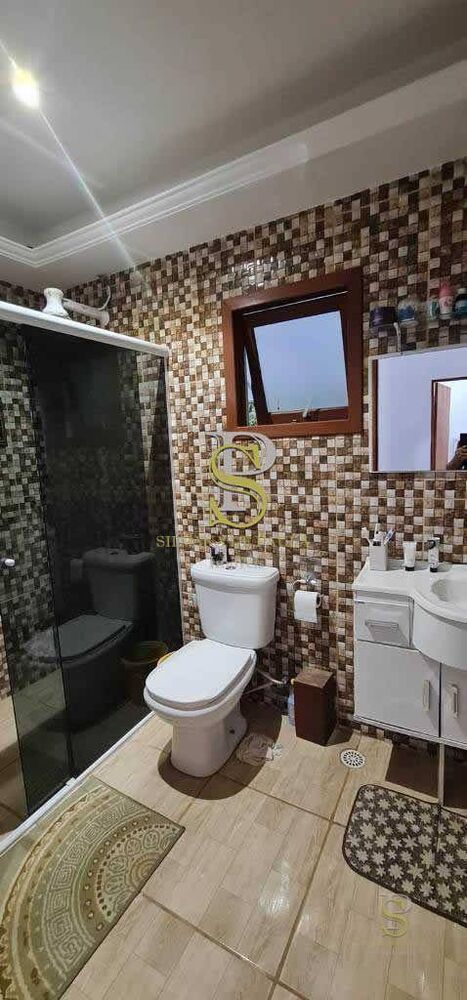 Chácara à venda com 5 quartos, 650m² - Foto 4
