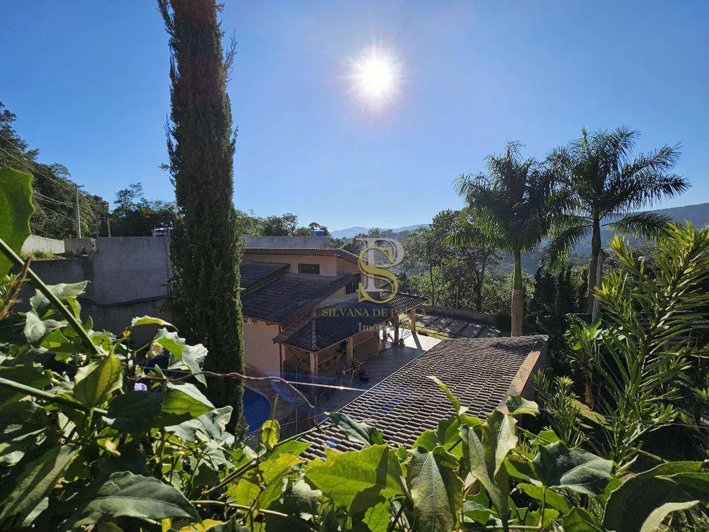 Casa, 2 quartos, 210 m² - Foto 1