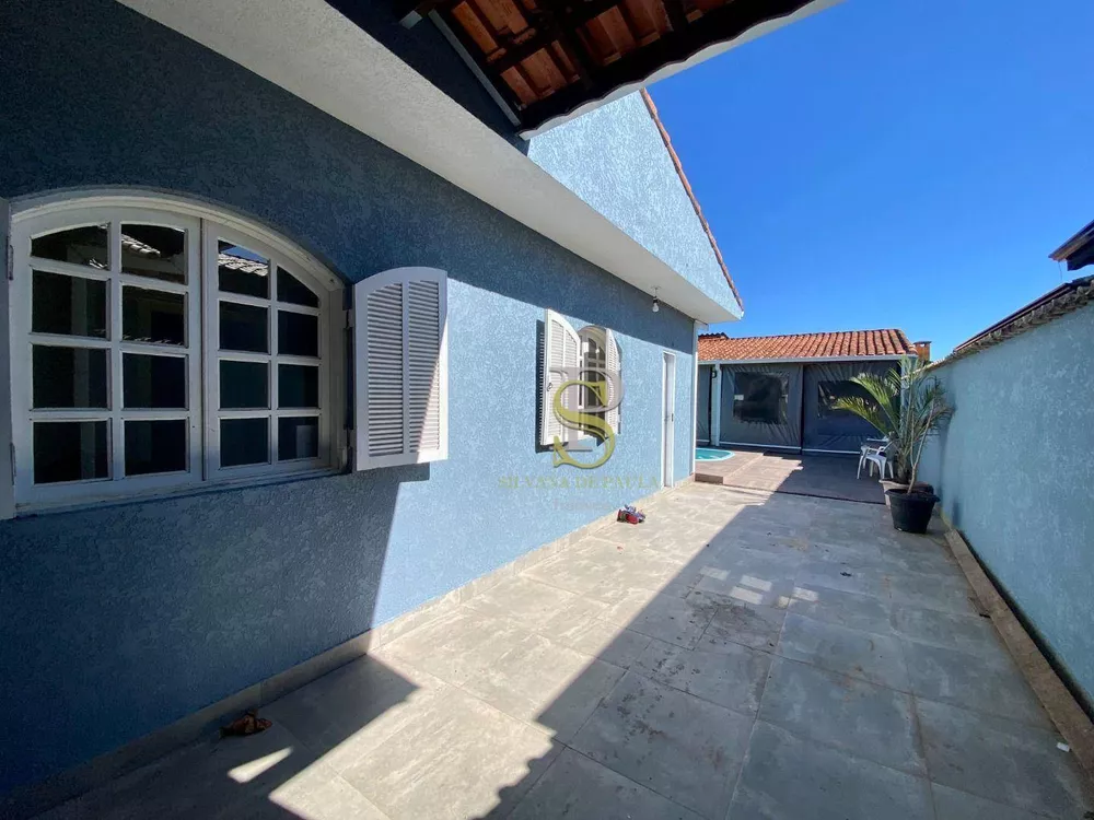Casa, 4 quartos, 205 m² - Foto 1