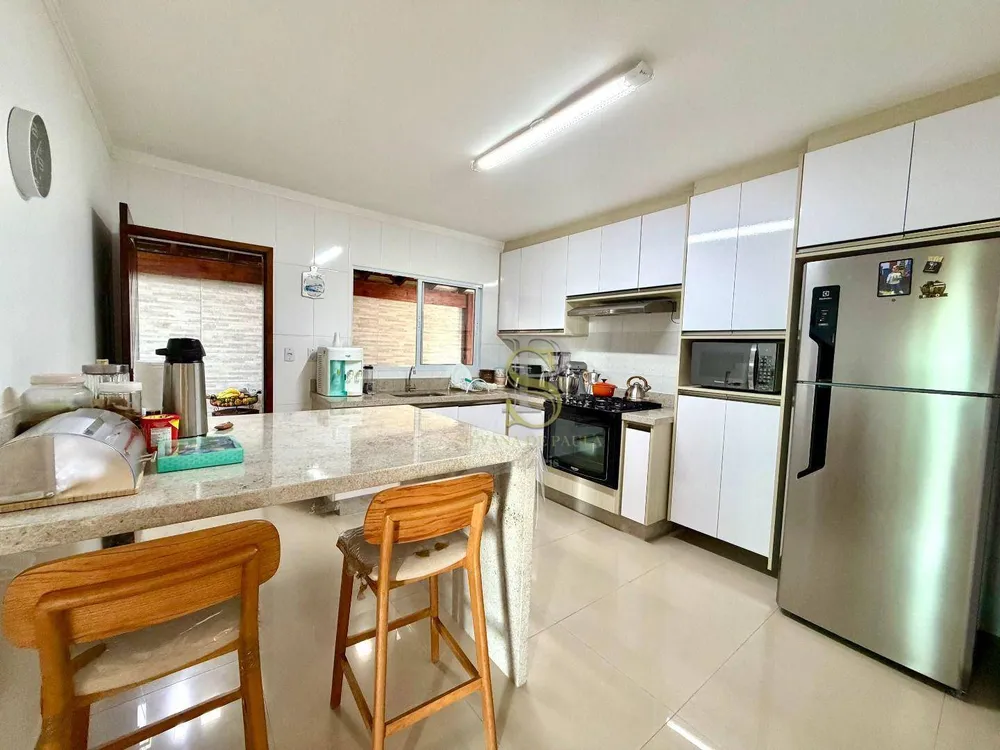 Casa, 4 quartos, 177 m² - Foto 4