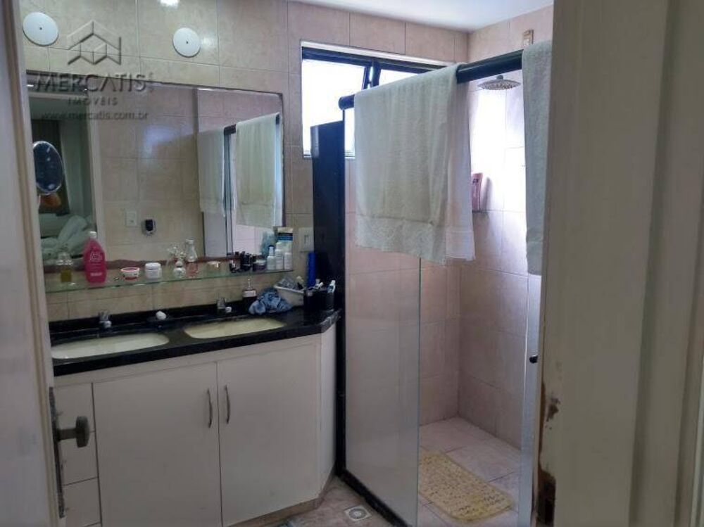 Apartamento, 3 quartos, 184 m² - Foto 1