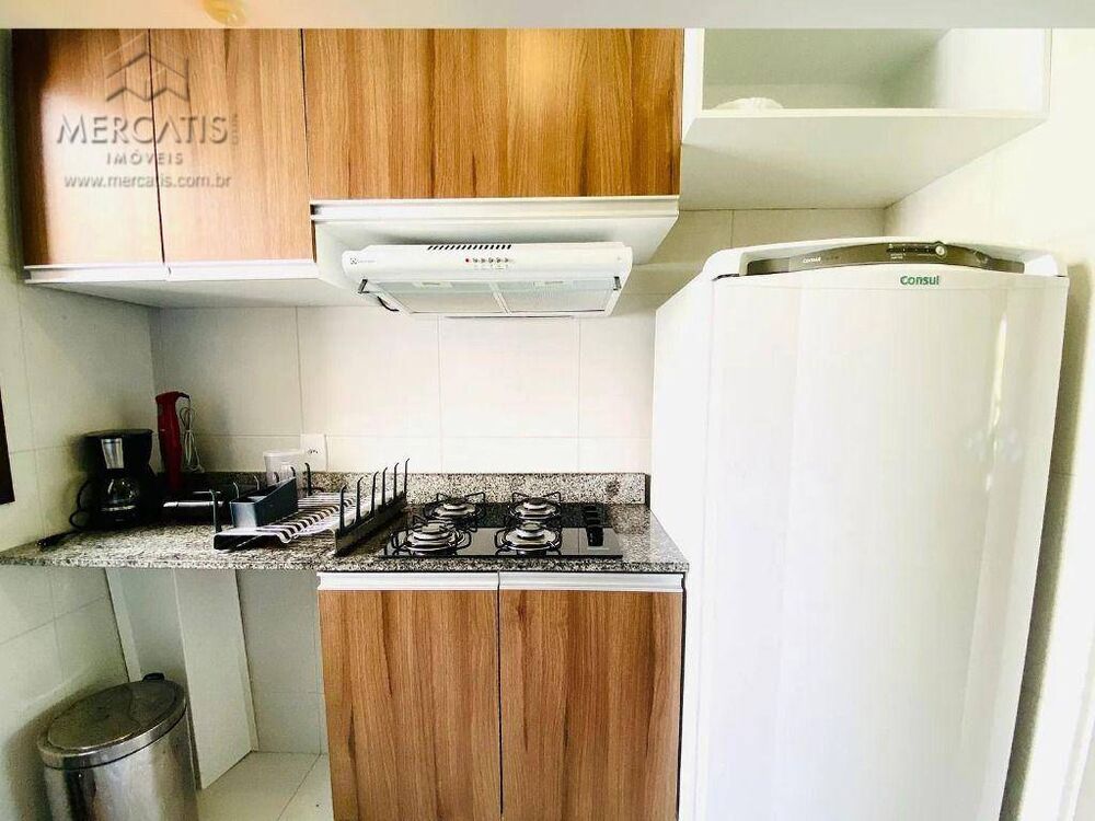 Apartamento à venda com 2 quartos, 70m² - Foto 3