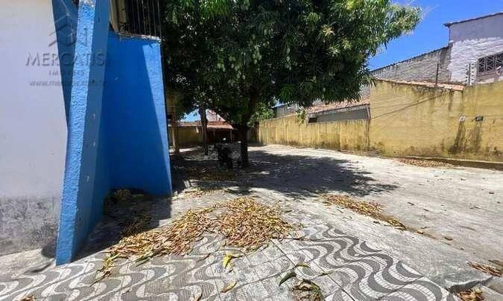 Casa à venda com 4 quartos, 231m² - Foto 4