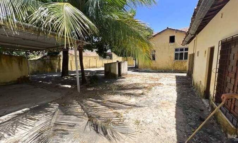 Casa à venda com 4 quartos, 231m² - Foto 9