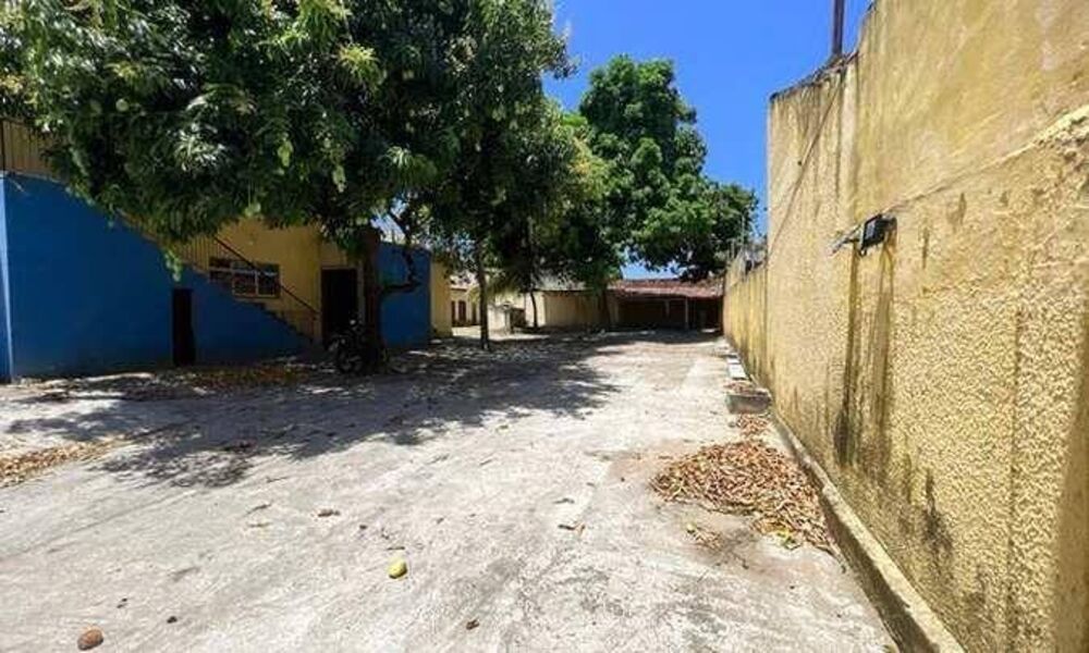 Casa à venda com 4 quartos, 231m² - Foto 6