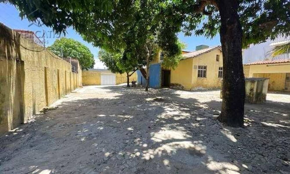 Casa à venda com 4 quartos, 231m² - Foto 10