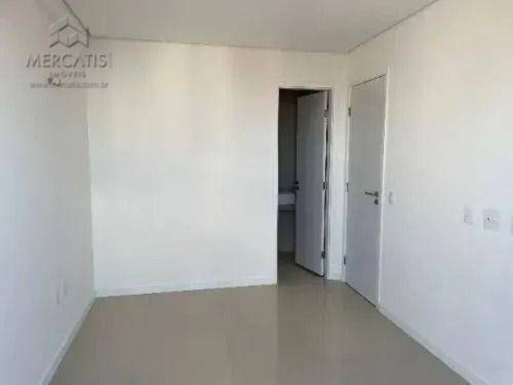 Apartamento à venda com 3 quartos, 107m² - Foto 4