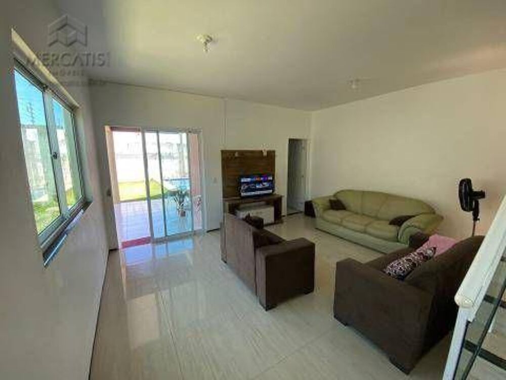 Casa à venda com 3 quartos, 150m² - Foto 2