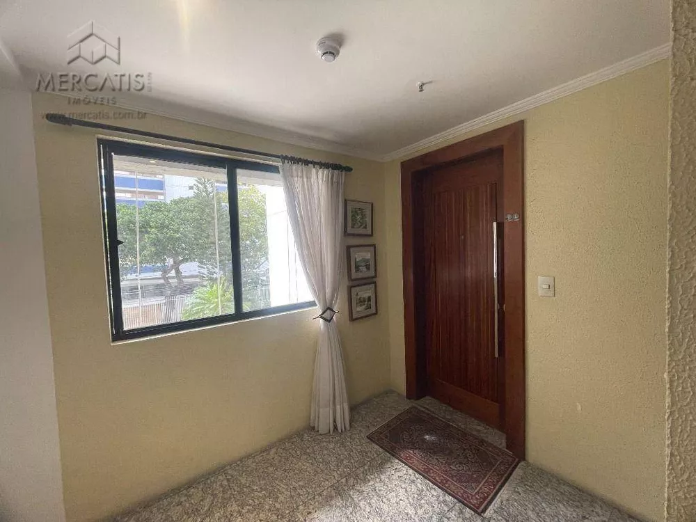 Apartamento à venda com 3 quartos, 166m² - Foto 4