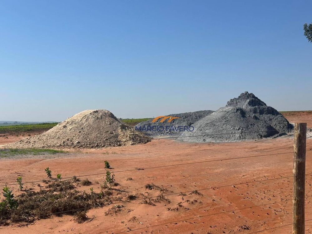 Fazenda à venda, 2420000M2 - Foto 1