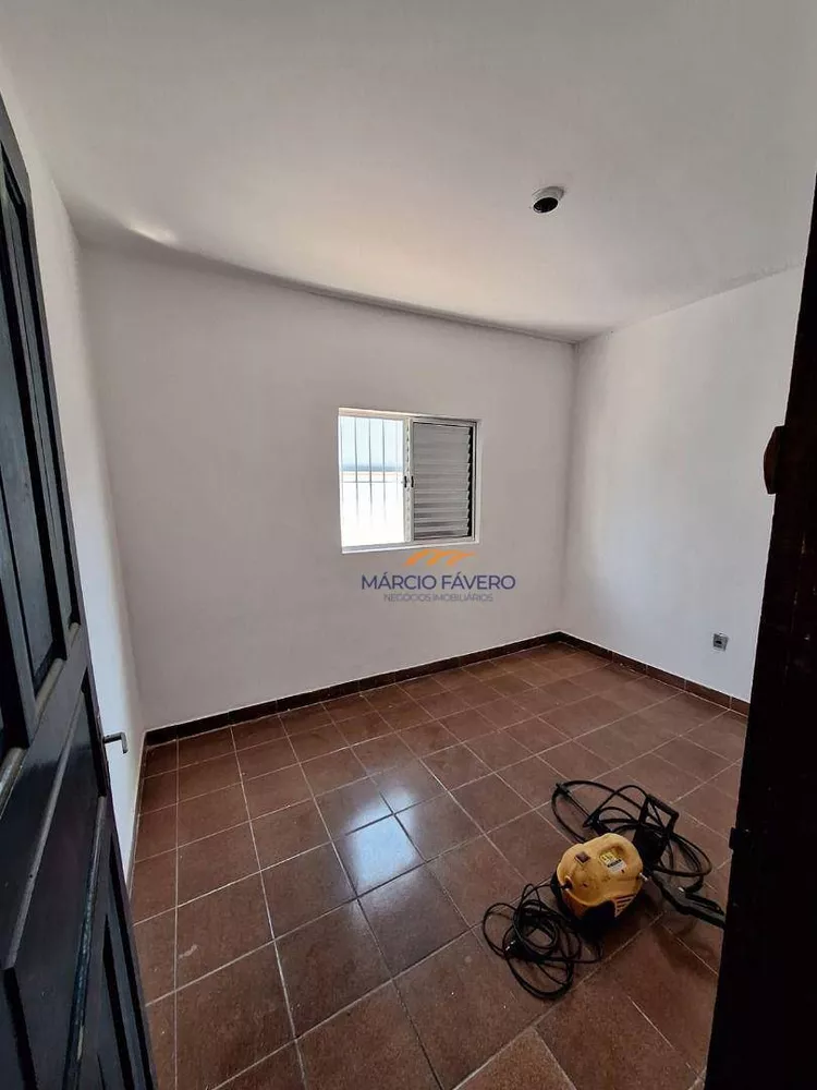 Casa à venda com 3 quartos, 141m² - Foto 4