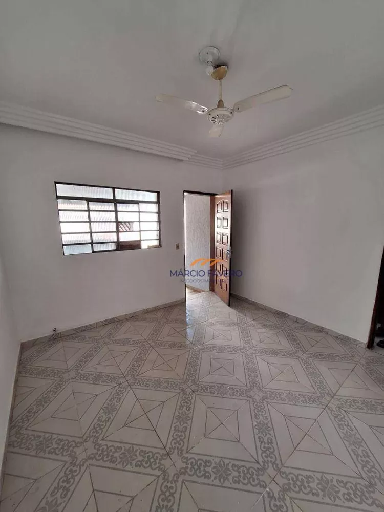 Casa à venda com 3 quartos, 141m² - Foto 3