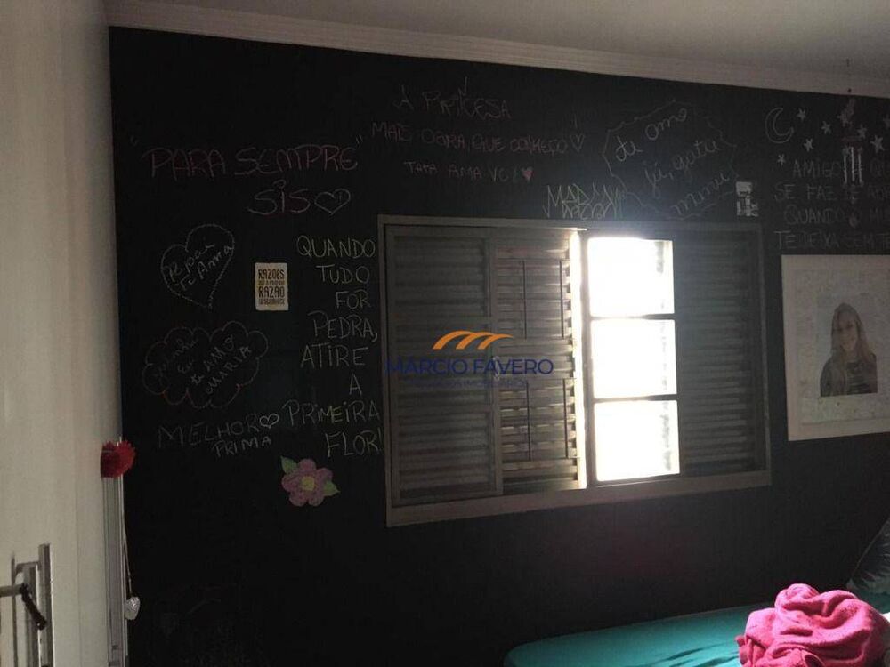Casa à venda com 3 quartos, 185m² - Foto 2