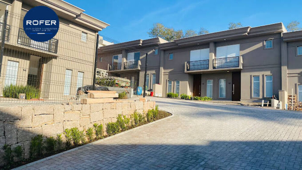 Casa, 3 quartos, 134 m² - Foto 2