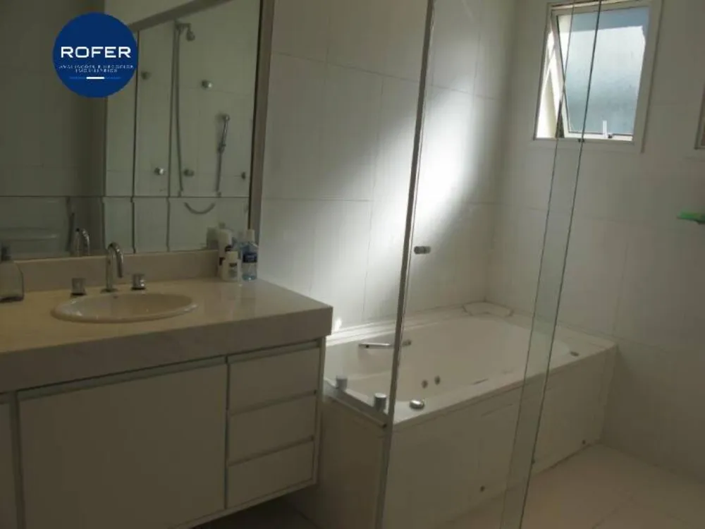 Apartamento, 3 quartos, 260 m² - Foto 9