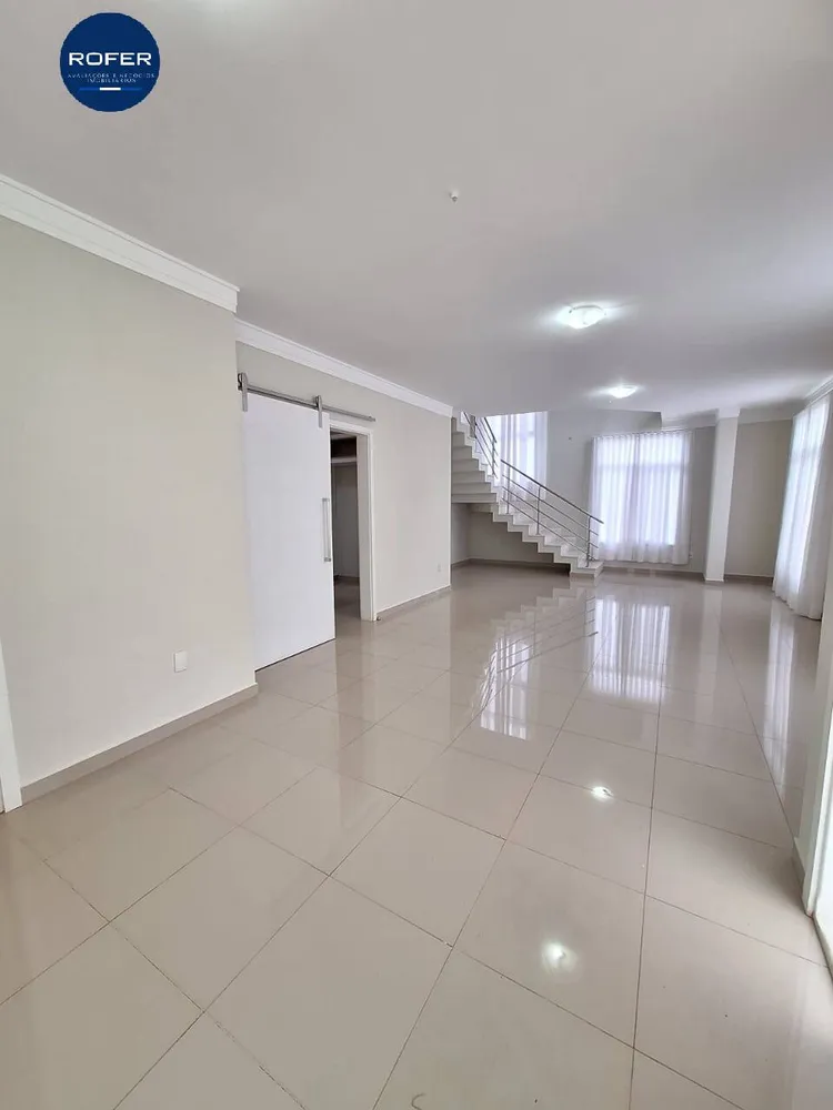 Casa, 3 quartos, 245 m² - Foto 4