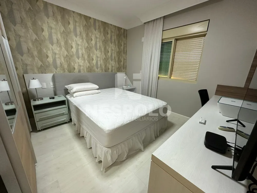 Apartamento, 3 quartos, 170 m² - Foto 1
