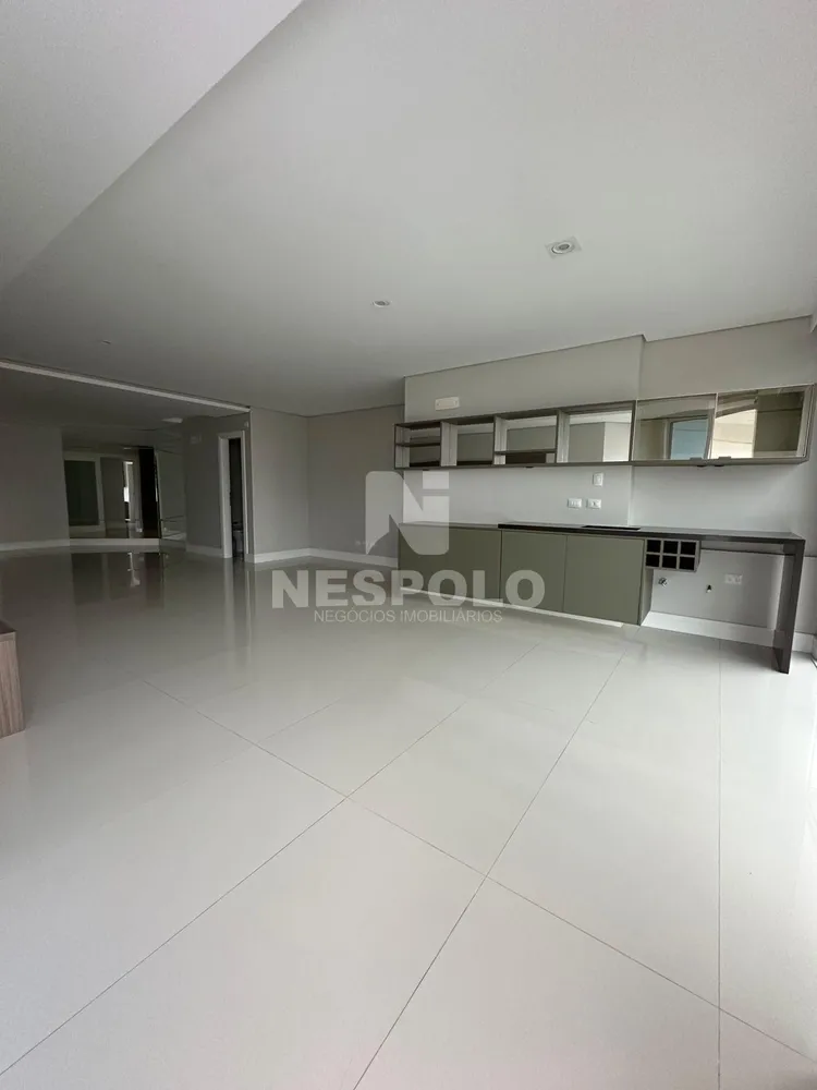 Apartamento, 4 quartos, 206 m² - Foto 2