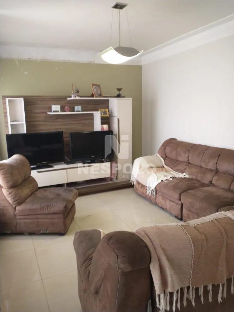 Casa, 2 quartos, 360 m² - Foto 2