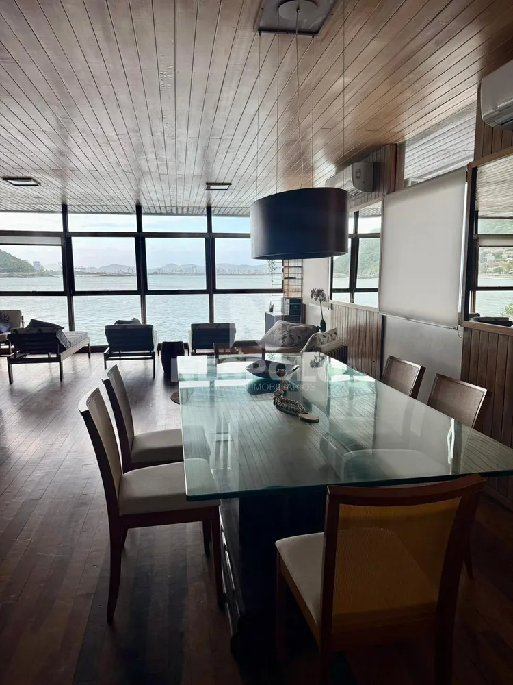 Casa, 6 quartos, 300 m² - Foto 1