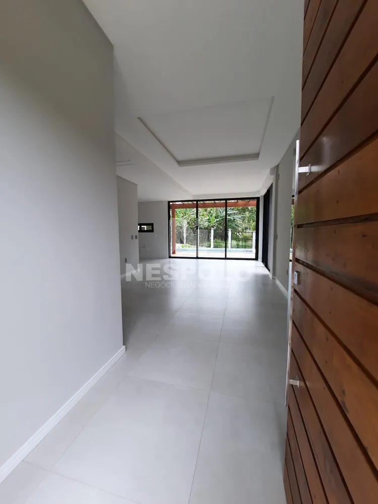 Casa, 3 quartos, 258 m² - Foto 8