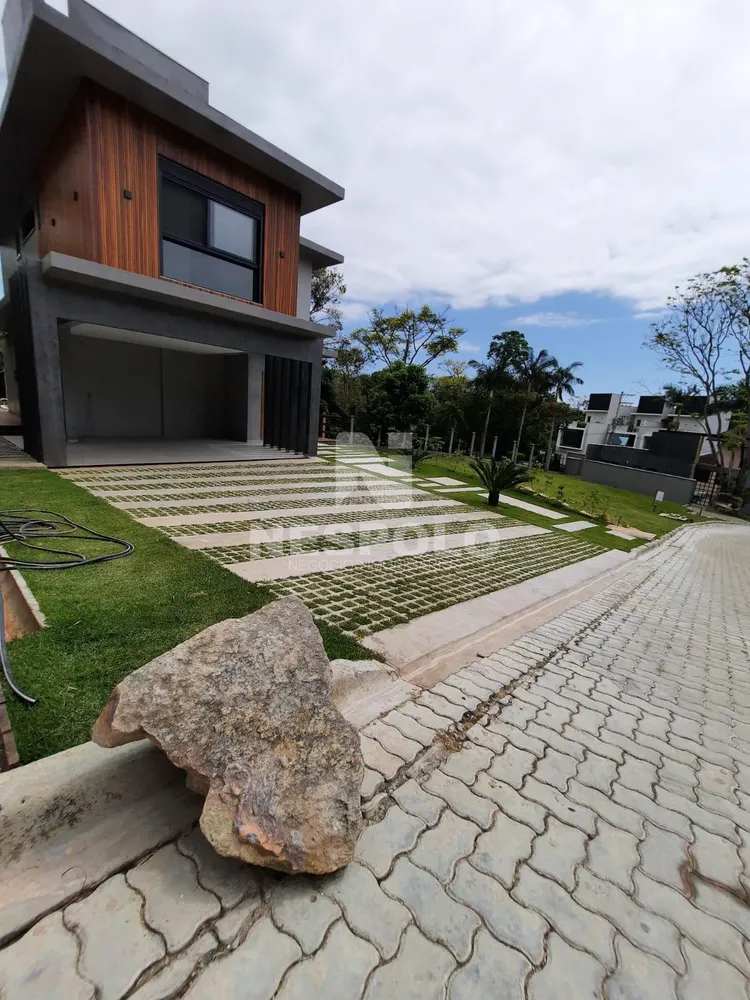 Casa, 3 quartos, 258 m² - Foto 3