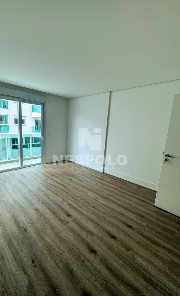 Apartamento, 3 quartos, 242 m² - Foto 12