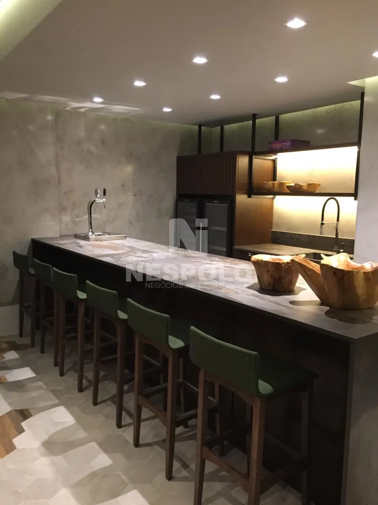 Apartamento, 4 quartos, 200 m² - Foto 1