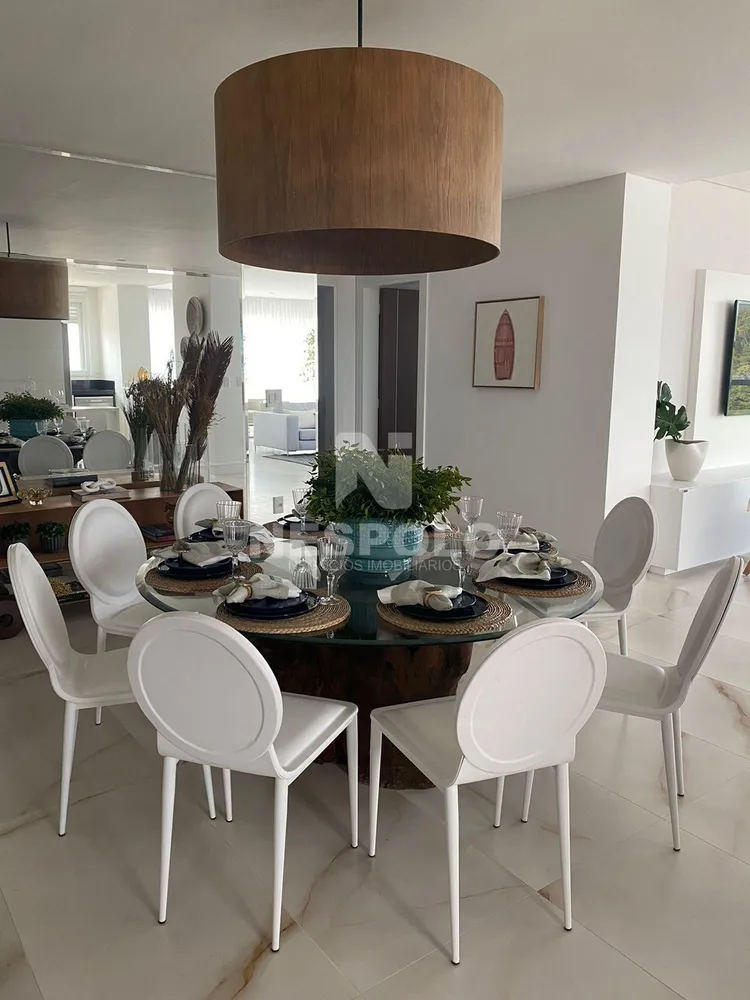 Apartamento, 3 quartos, 182 m² - Foto 1