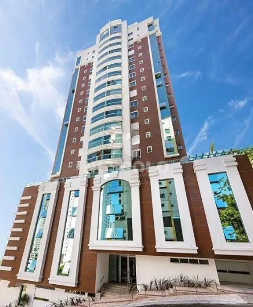Cobertura, 3 quartos, 268 m² - Foto 1