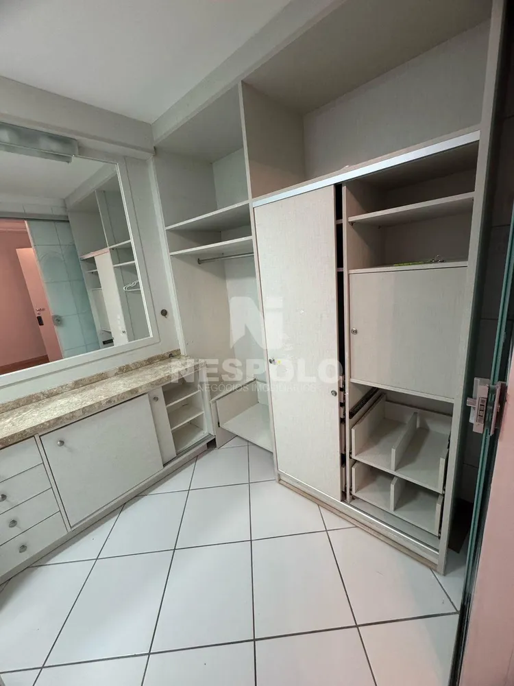 Apartamento, 3 quartos, 187 m² - Foto 1