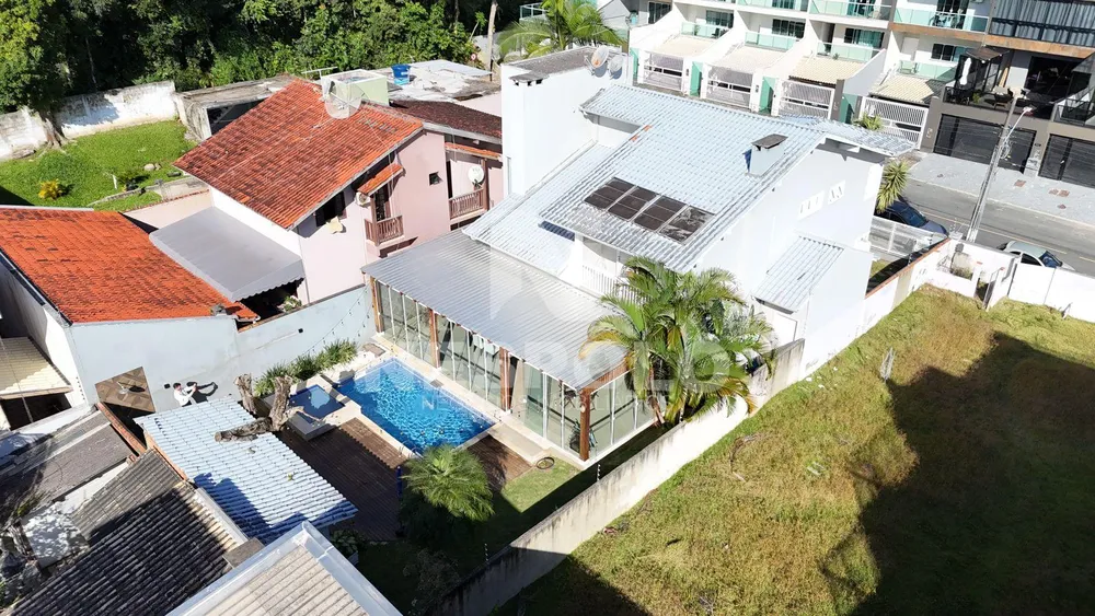 Casa, 3 quartos, 300 m² - Foto 3