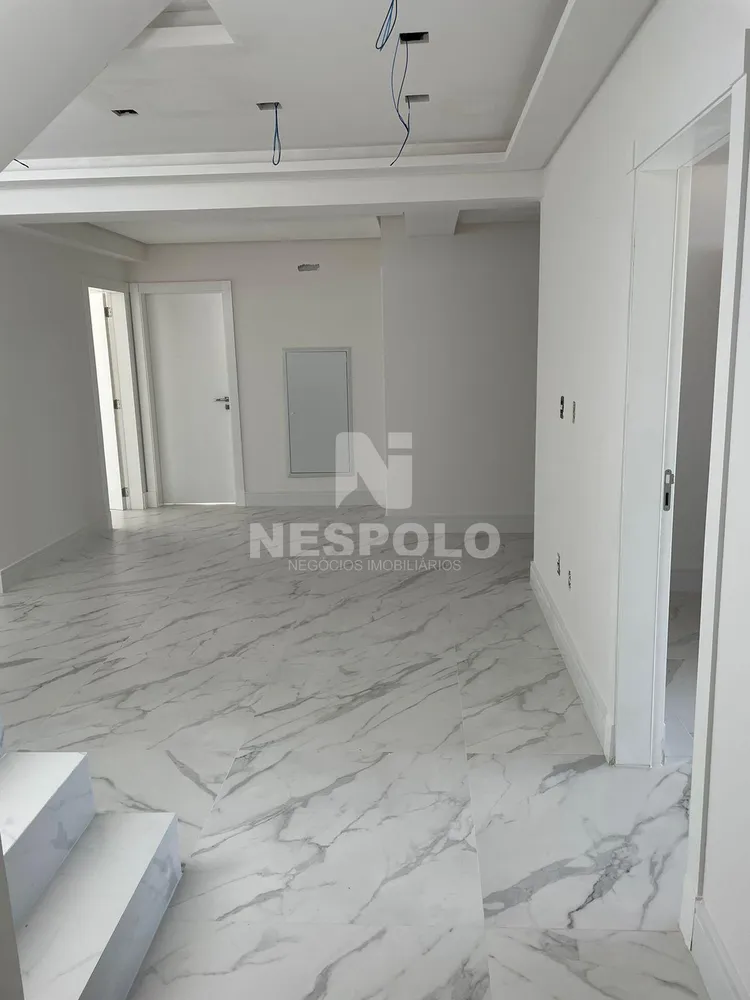 Cobertura, 4 quartos, 237 m² - Foto 2