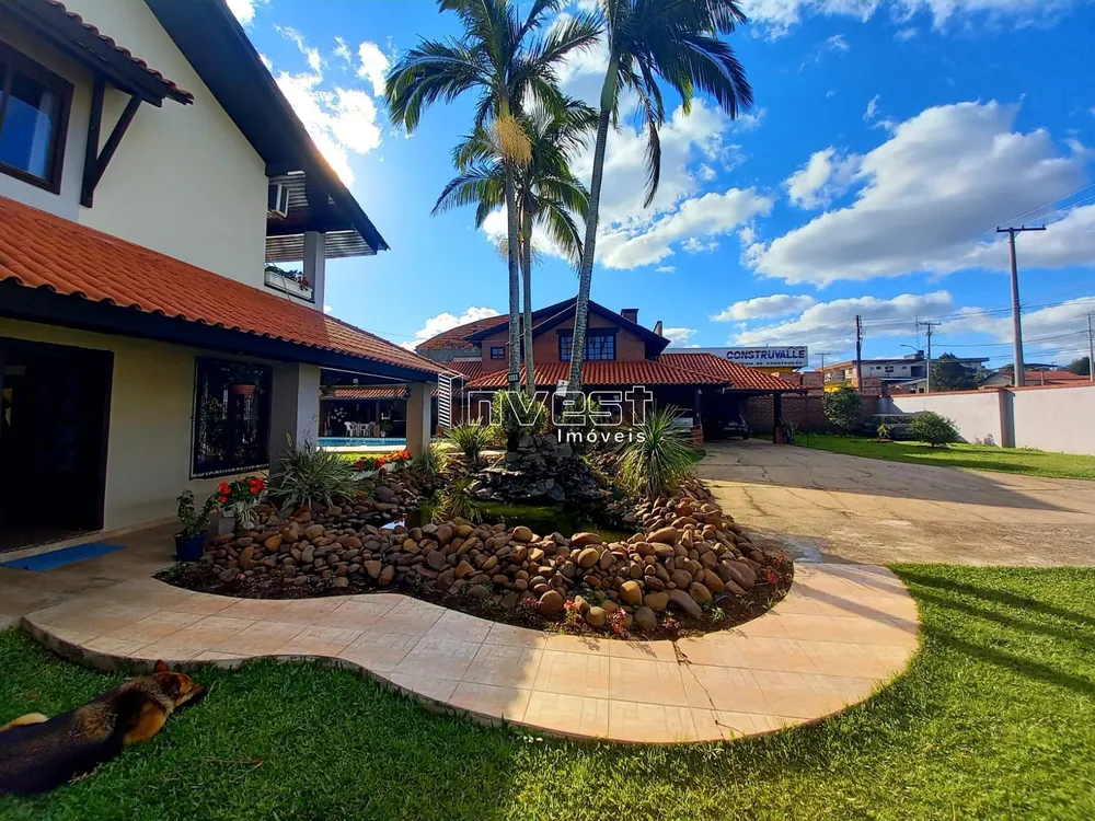 Casa, 4 quartos, 330 m² - Foto 2