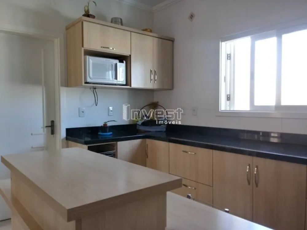Casa, 3 quartos, 235 m² - Foto 4