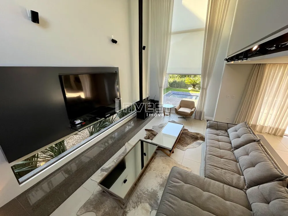 Casa, 3 quartos, 242 m² - Foto 2