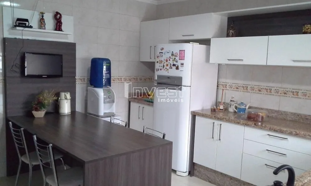 Casa, 3 quartos, 200 m² - Foto 4