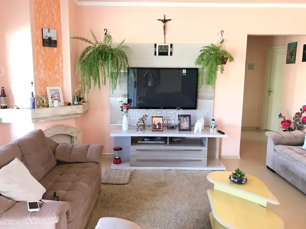 Casa, 3 quartos, 162 m² - Foto 2