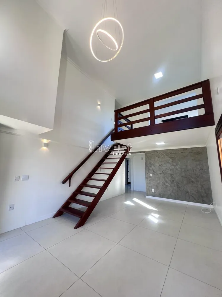 Casa, 3 quartos, 279 m² - Foto 1