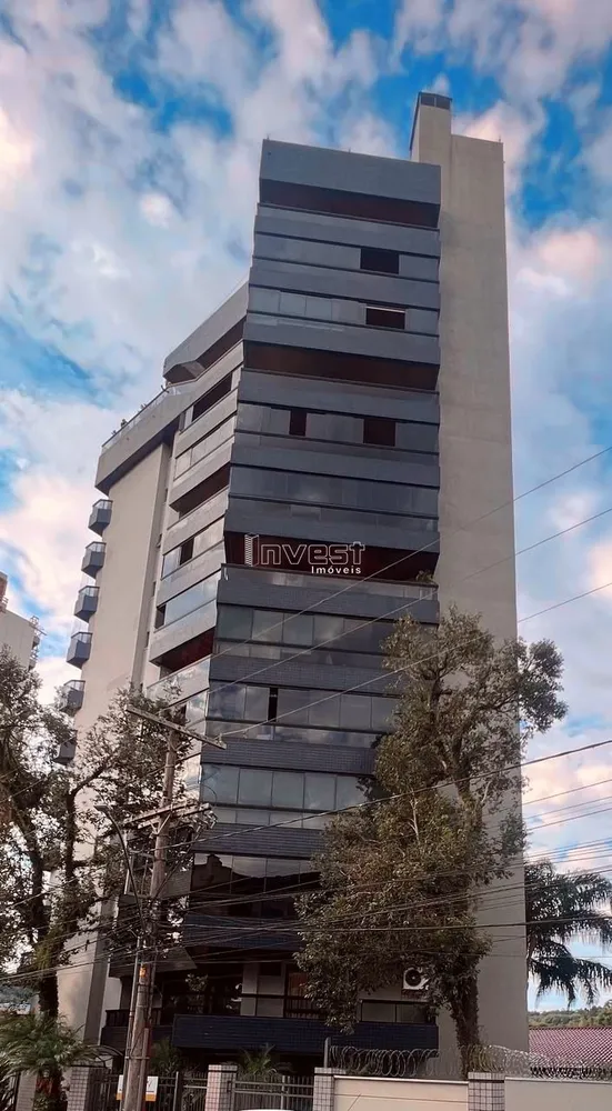 Apartamento, 3 quartos, 226 m² - Foto 2