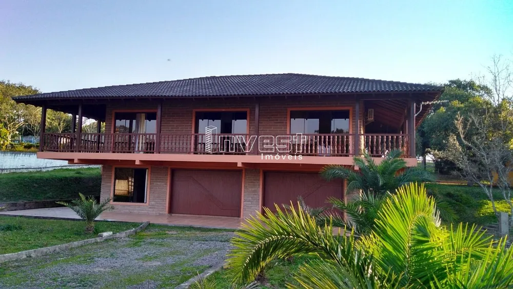 Chácara, 3 quartos, 2200 m² - Foto 1
