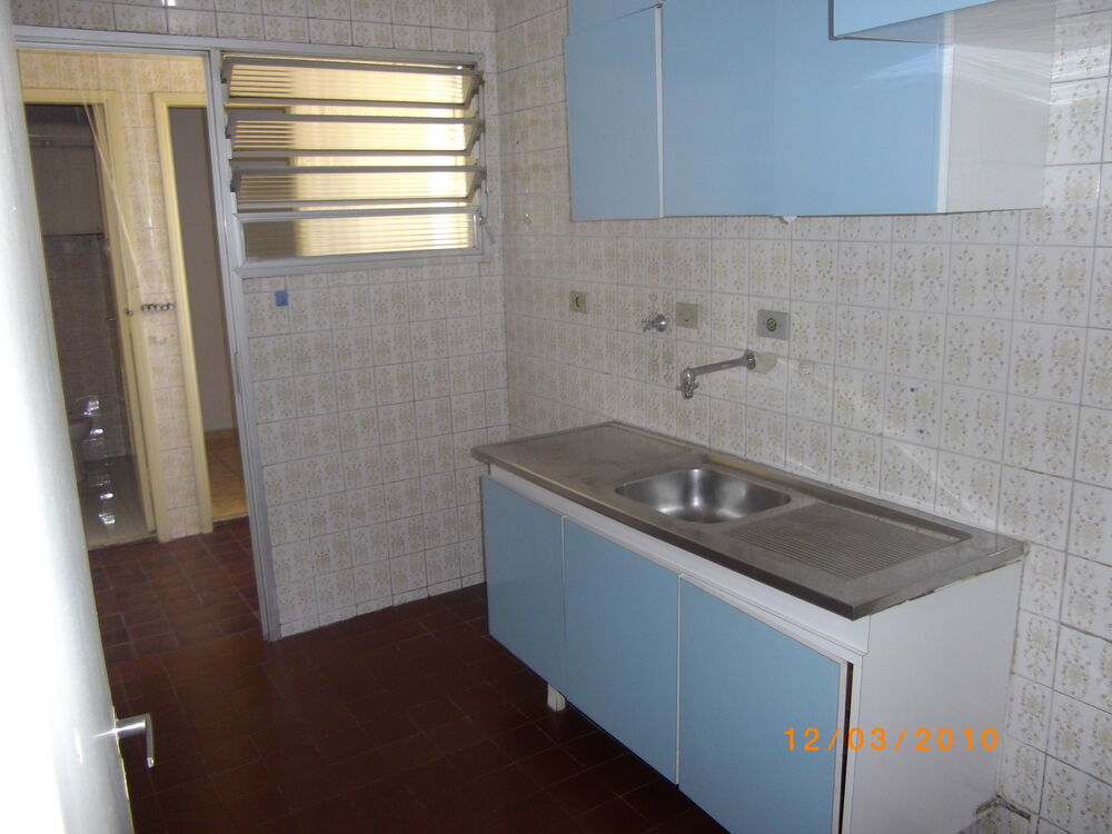 Apartamento para alugar com 3 quartos, 94m² - Foto 2