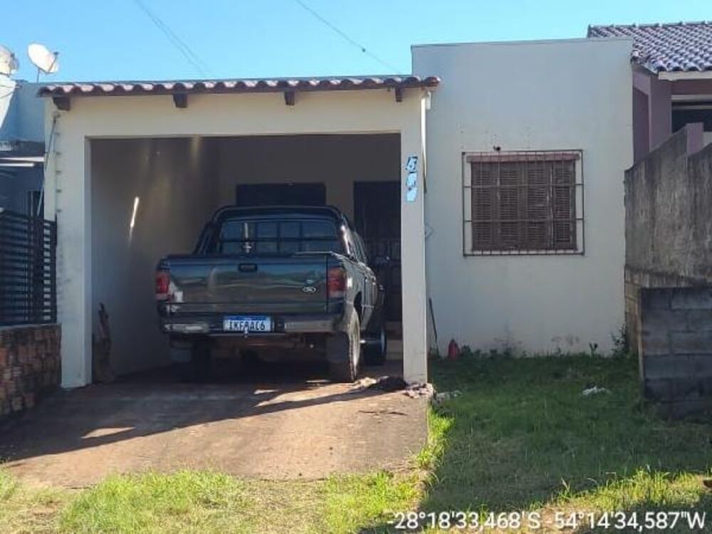 Casa à venda com 2 quartos, 362m² - Foto 1
