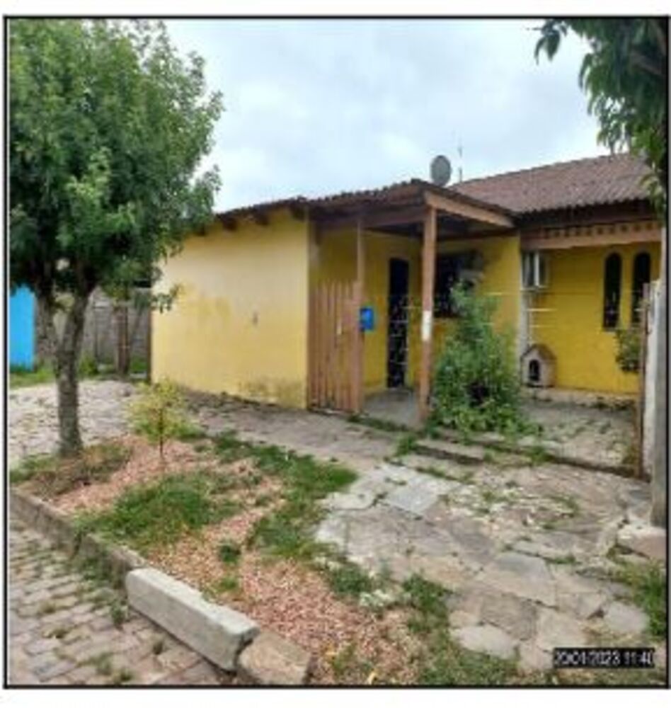 Casa à venda com 2 quartos, 150m² - Foto 1
