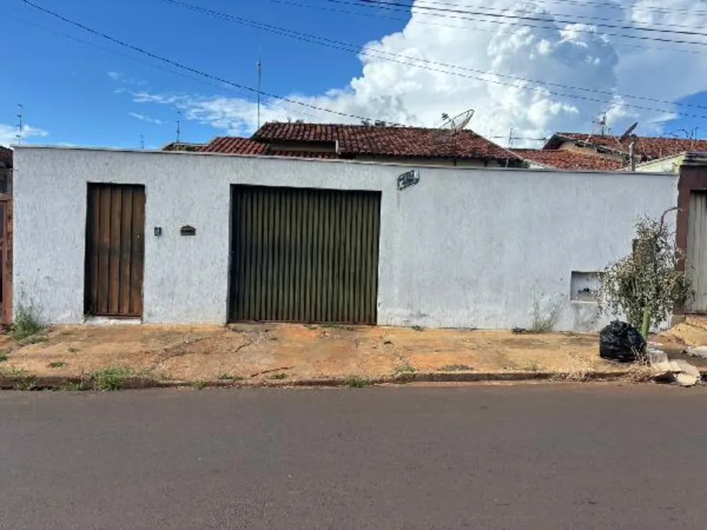Casa, 2 quartos, 197 m² - Foto 1