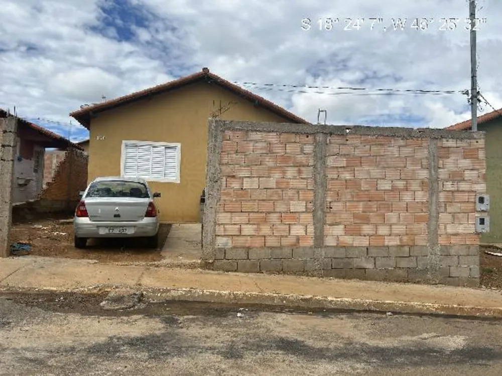 Casa, 2 quartos, 200 m² - Foto 1