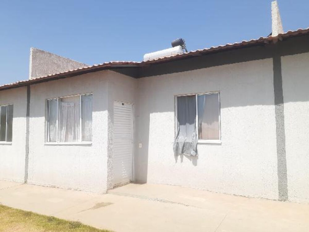 Casa à venda com 1 quarto, 54m² - Foto 1